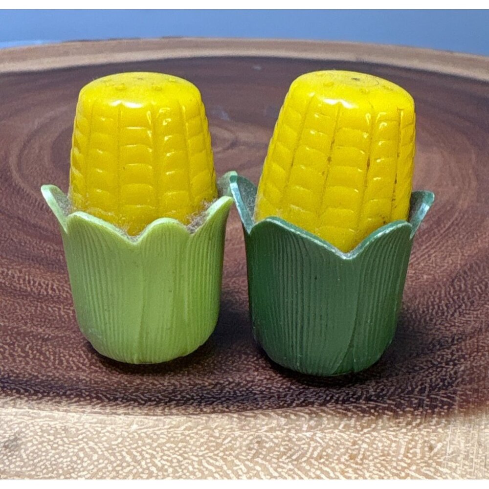 Vintage Corn-On-The-Cob Salt & Pepper Shakers Plastic Yellow & Green 2" Tall